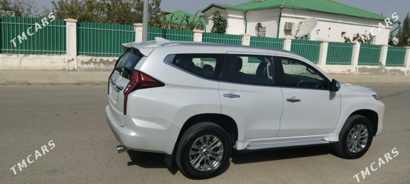 Mitsubishi Pajero 2020 - 443 000 TMT - Büzmeýin - img 3