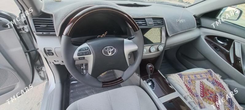 Toyota Camry 2010 - 230 000 TMT - Гёкдепе - img 4