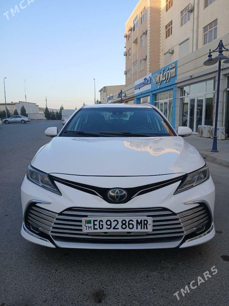 Toyota Camry 2019 - 248 000 TMT - Мары - img 2