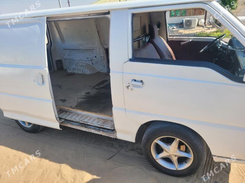 Toyota Hiace 1992 - 45 000 TMT - Гарадамак Шор - img 4