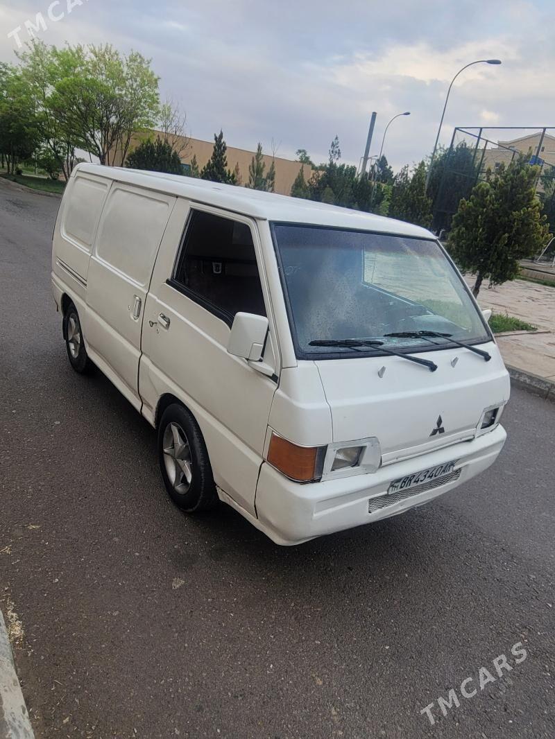 Toyota Hiace 1992 - 45 000 TMT - Гарадамак Шор - img 2