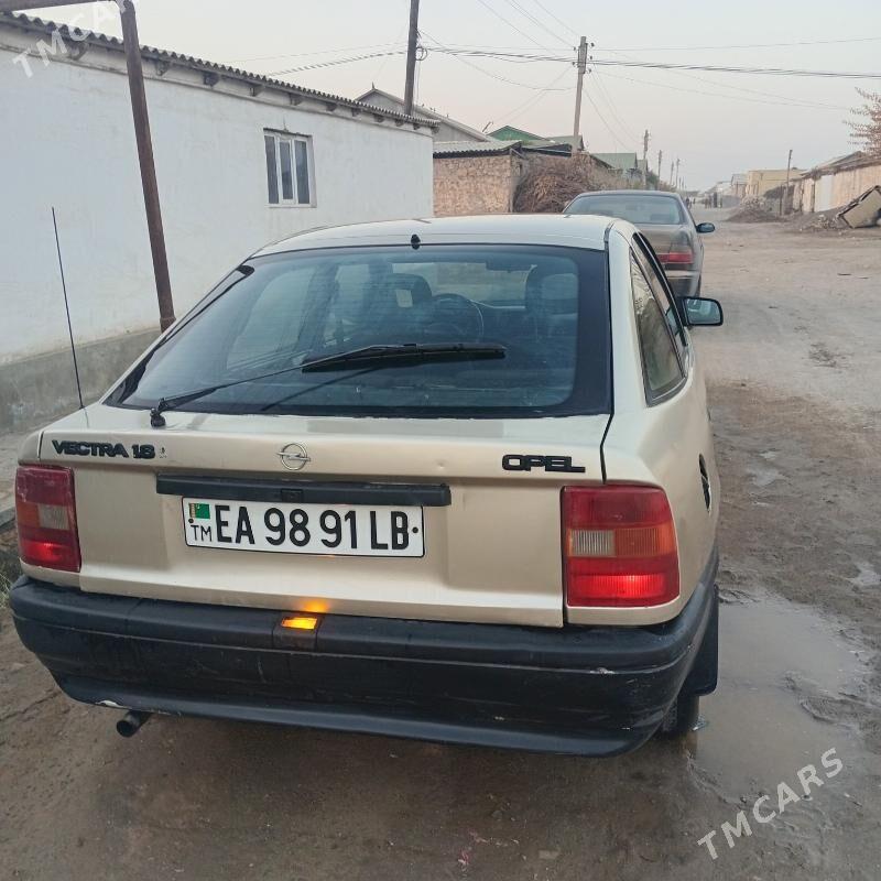 Opel Vectra 1993 - 19 000 TMT - Достлук - img 2