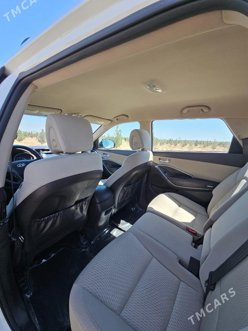 Hyundai Santa Fe 2018 - 310 000 TMT - Türkmenbaşy - img 8