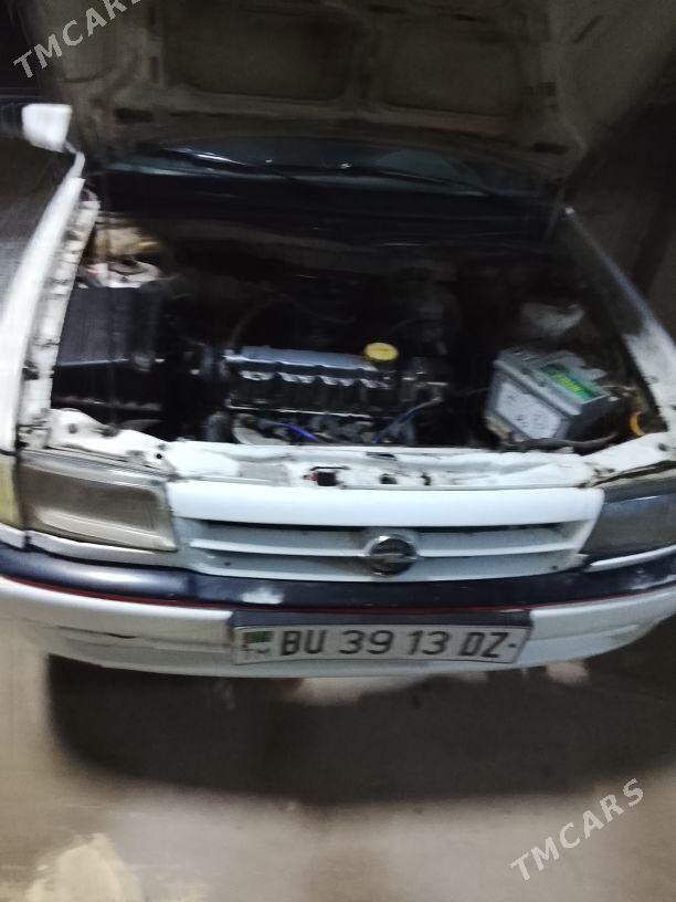 Opel Astra 1992 - 22 000 TMT - Шабатский этрап - img 1