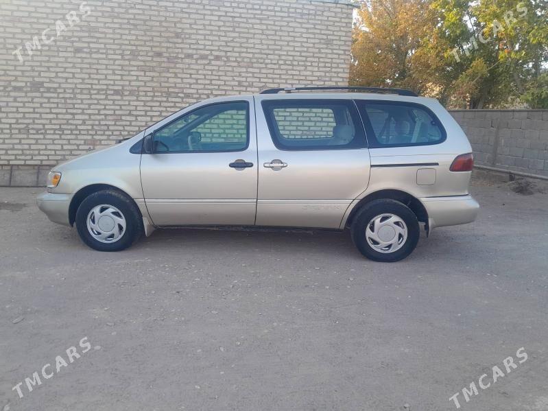 Toyota Sienna 2000 - 140 000 TMT - Тагтабазар - img 7