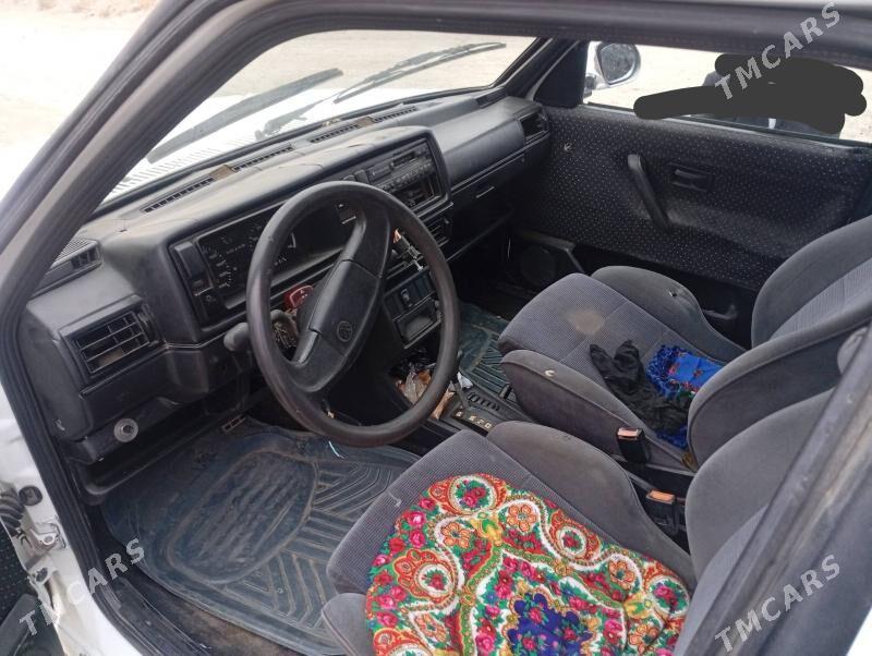 Volkswagen Jetta 1991 - 11 000 TMT - Бахарден - img 5