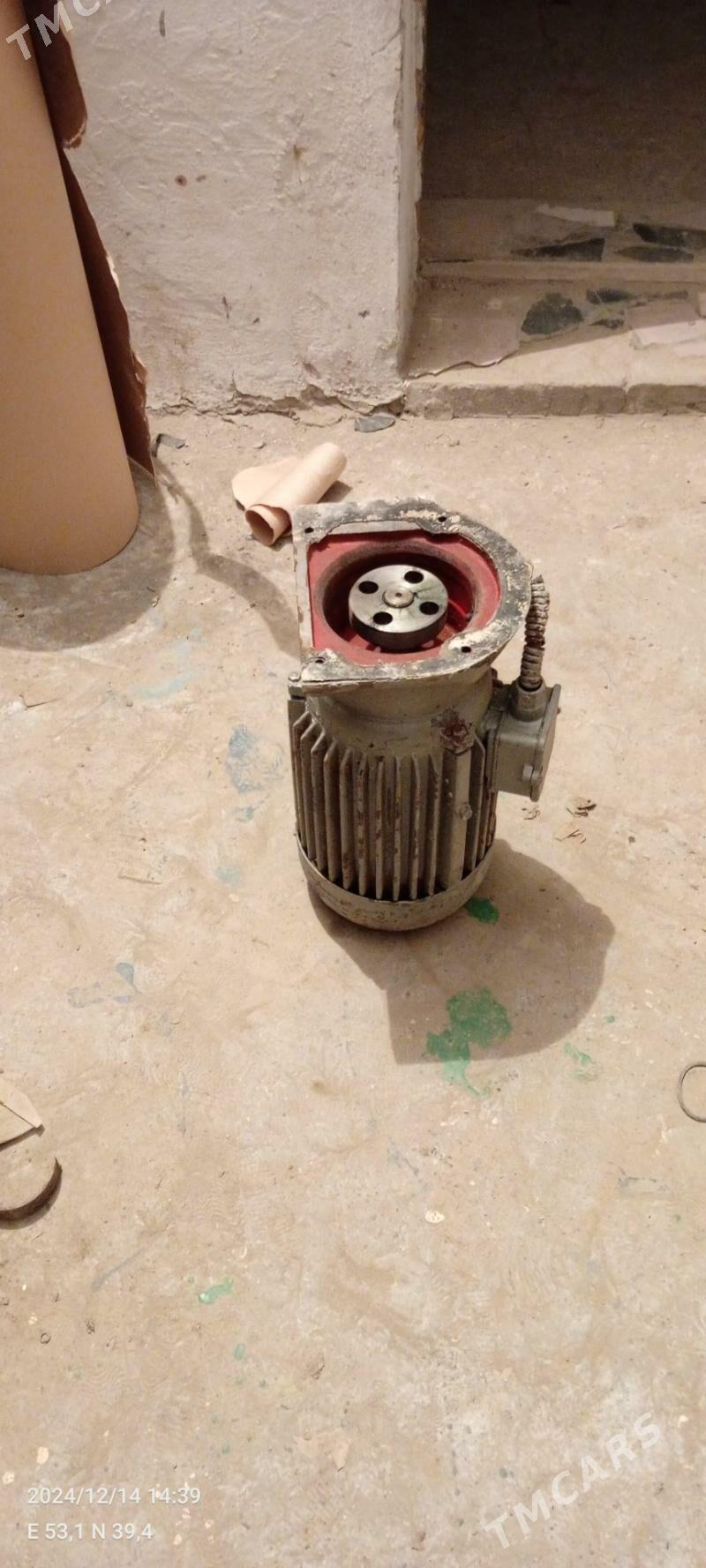 Электродвигатель.El.Dwigatel - Hazar - img 2