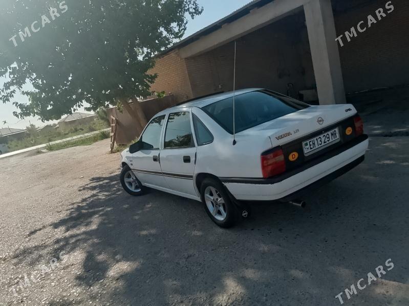 Opel Vectra 1990 - 40 000 TMT - Мары - img 2