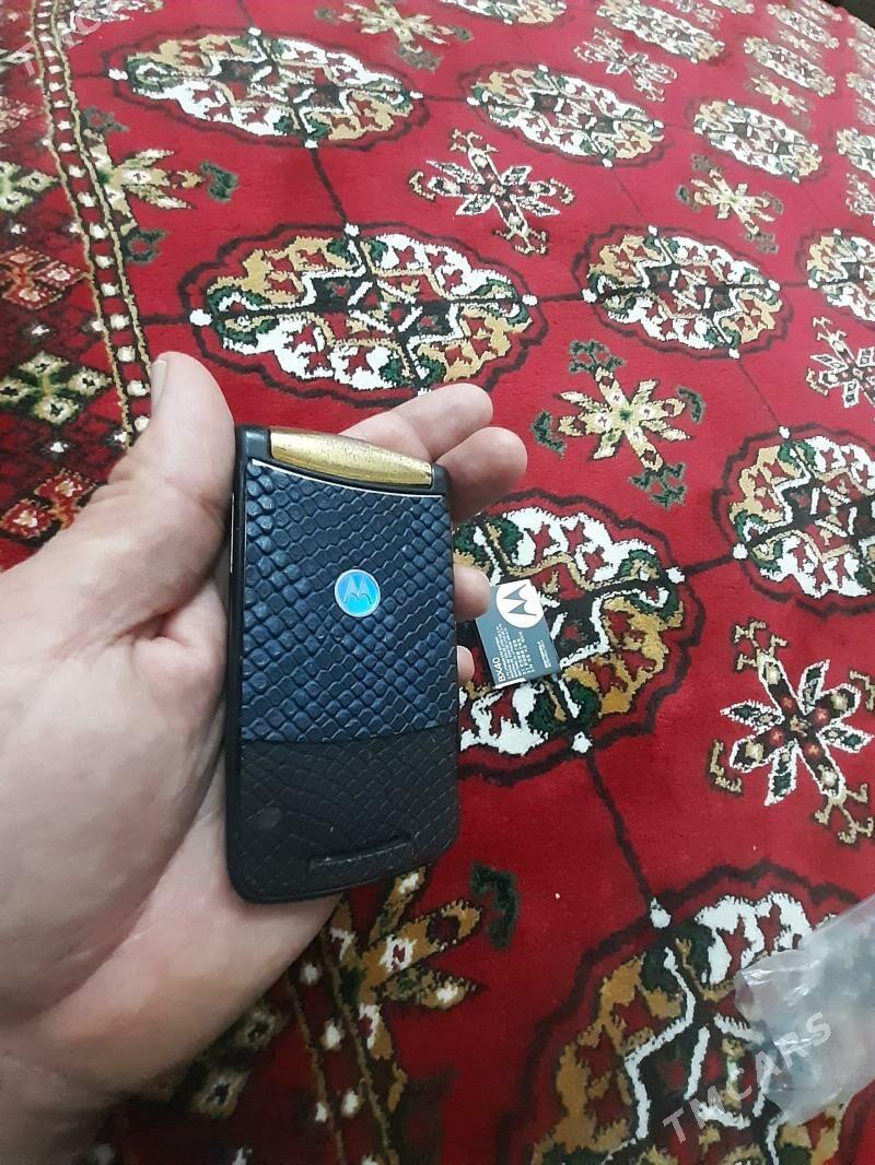 Motorola V8 - Aşgabat - img 3