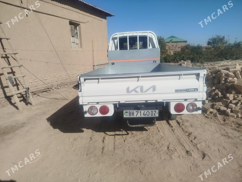 Kia Bongo 2021 - 260 000 TMT - Gurbansoltan Eje - img 3