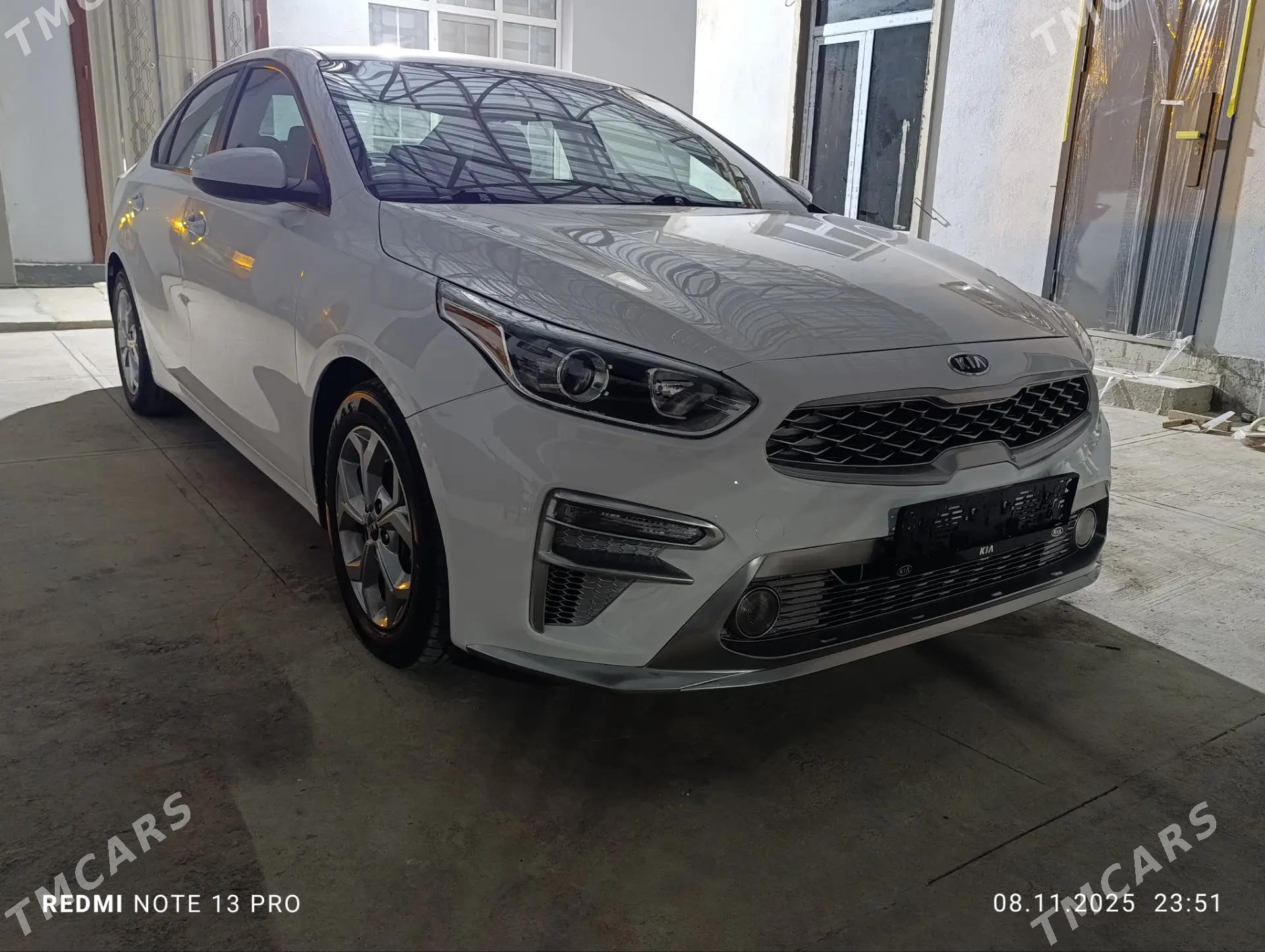Kia Forte 2021 - 240 000 TMT - Büzmeýin - img 9