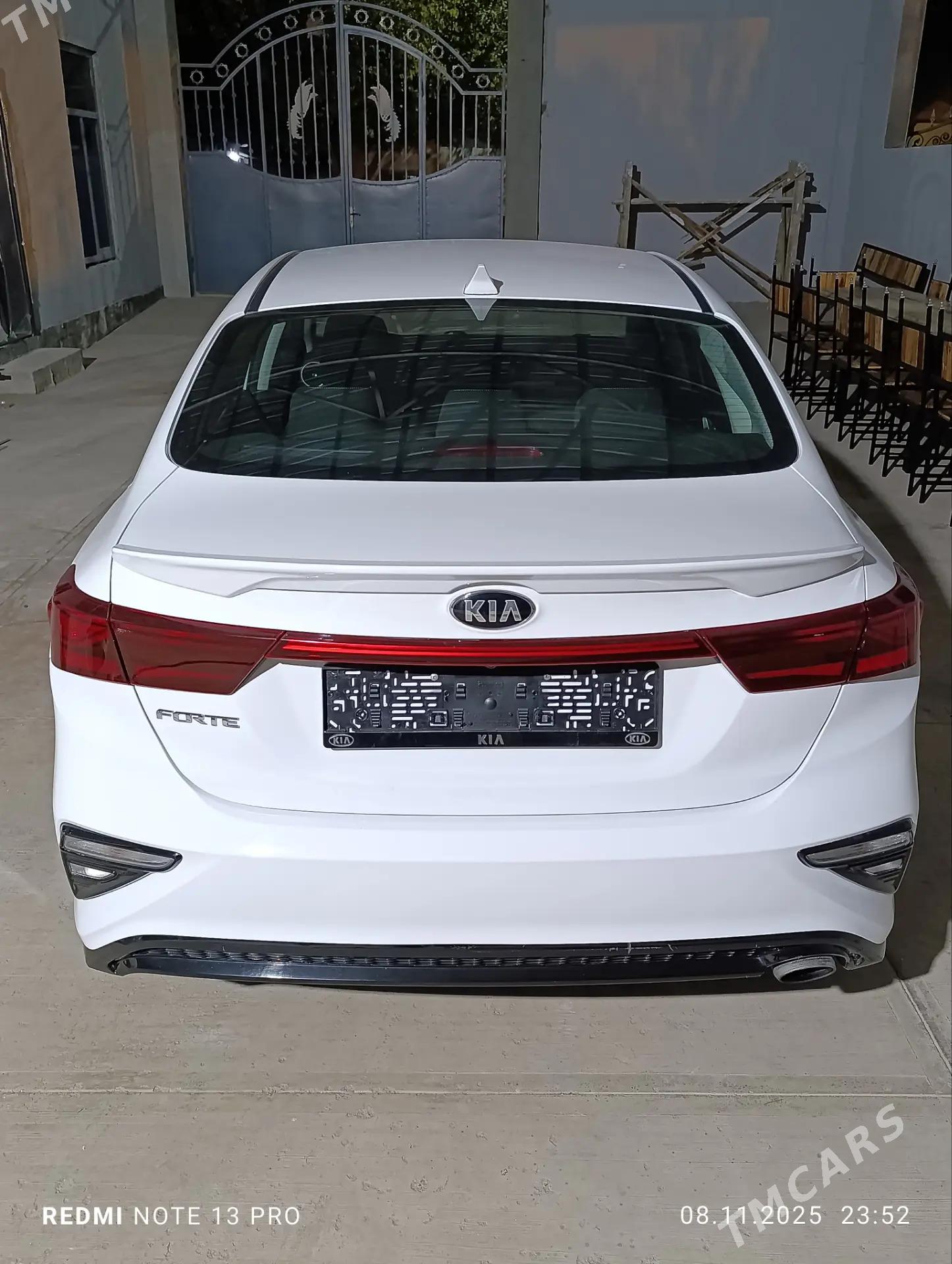 Kia Forte 2021 - 240 000 TMT - Büzmeýin - img 2
