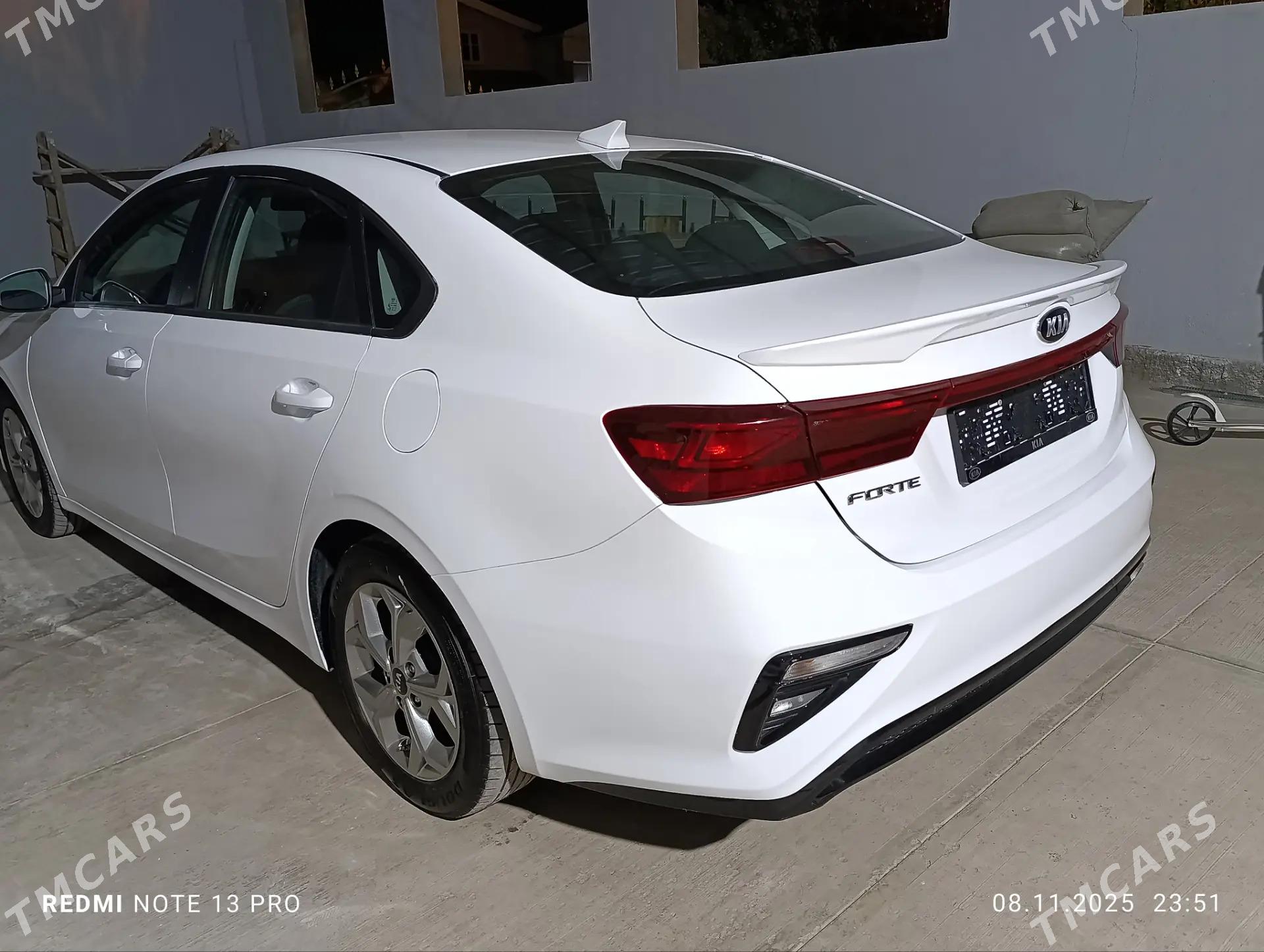 Kia Forte 2021 - 240 000 TMT - Büzmeýin - img 4
