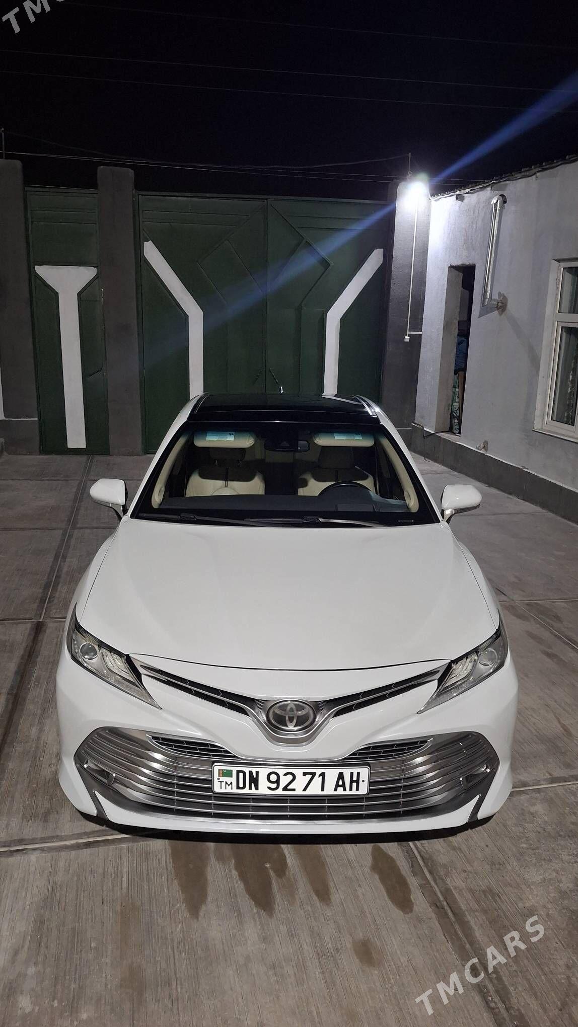Toyota Camry 2018 - 380 000 TMT - Aşgabat - img 7
