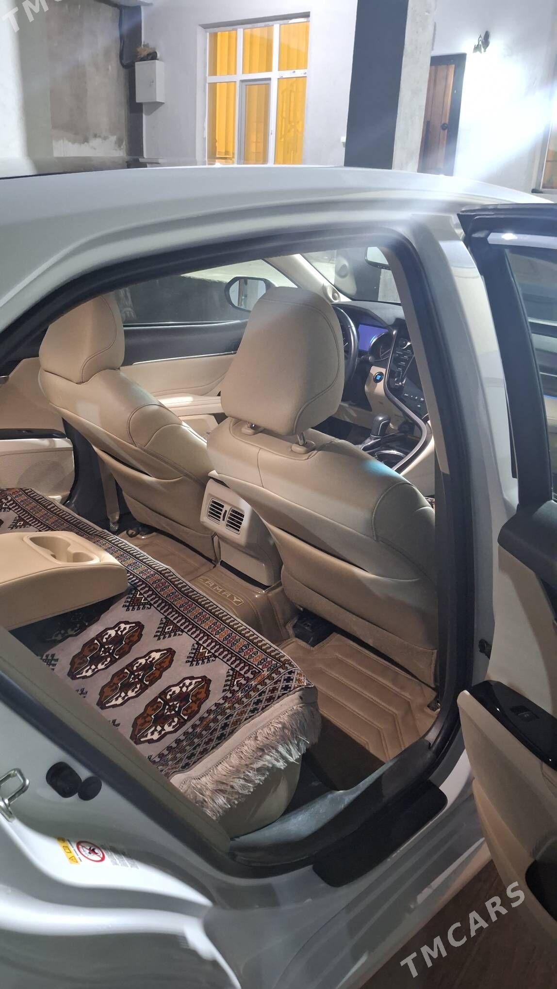 Toyota Camry 2018 - 380 000 TMT - Aşgabat - img 6