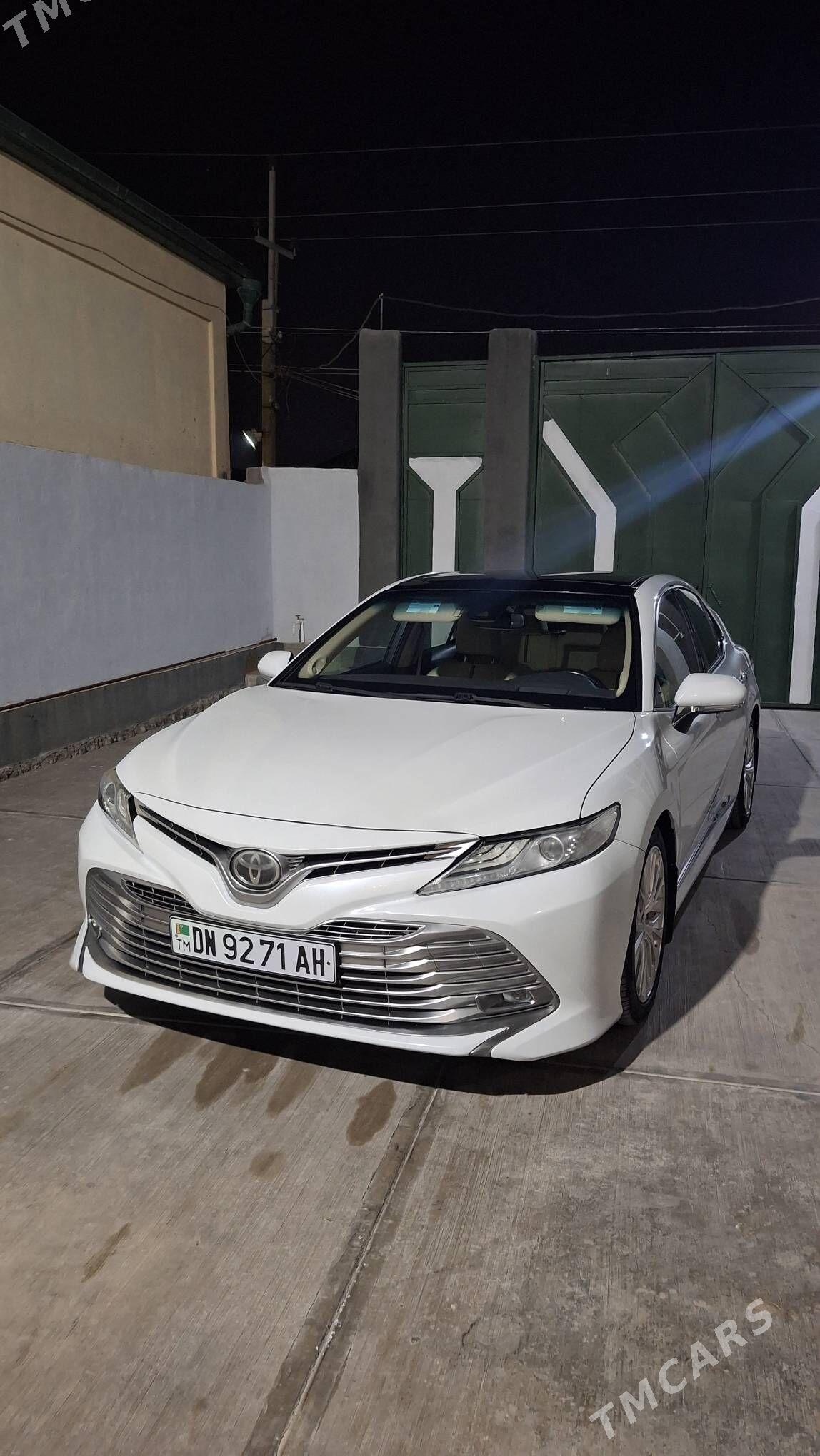 Toyota Camry 2018 - 380 000 TMT - Aşgabat - img 5