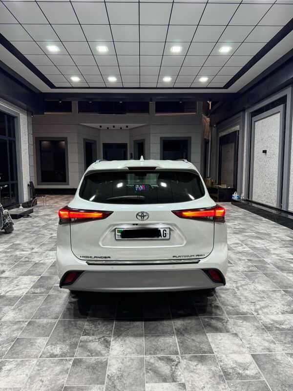 Toyota Highlander 2021 - 890 000 TMT - Ашхабад - img 8