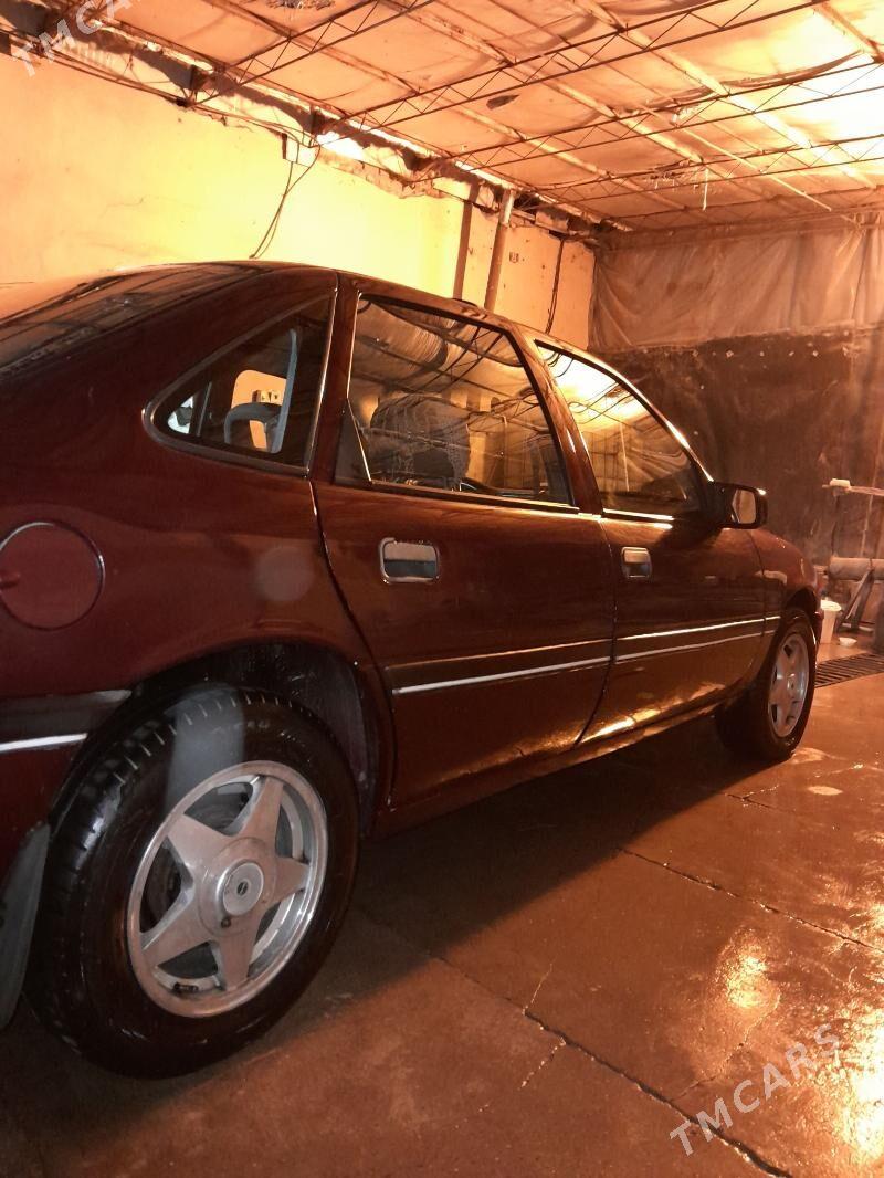 Opel Vectra 1993 - 40 000 TMT - Фарап - img 8