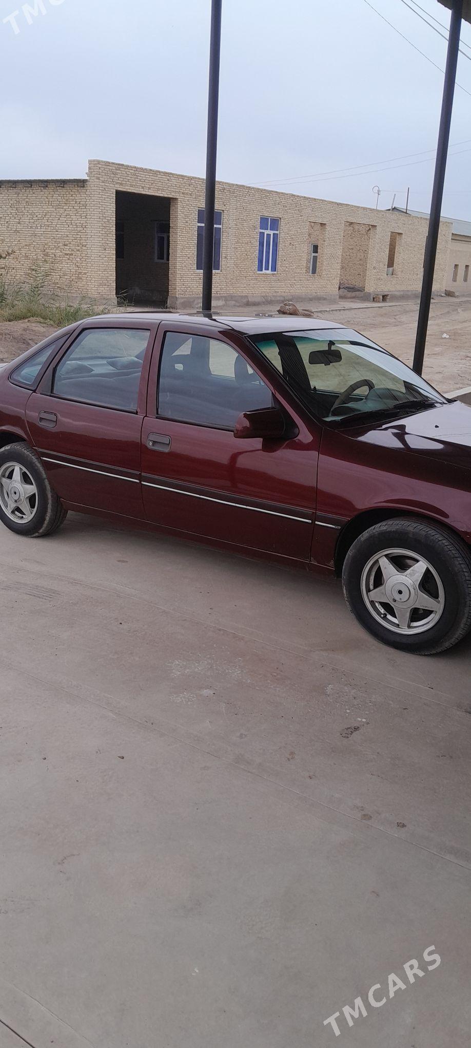 Opel Vectra 1993 - 40 000 TMT - Фарап - img 7