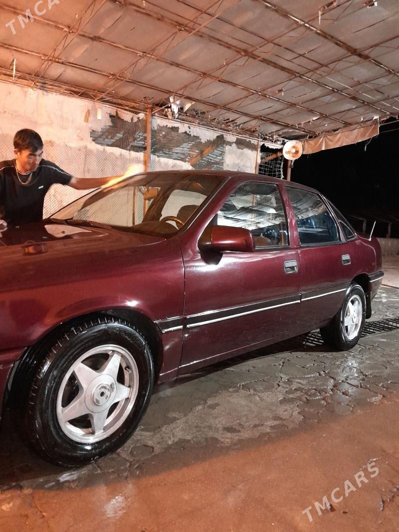 Opel Vectra 1993 - 40 000 TMT - Фарап - img 9