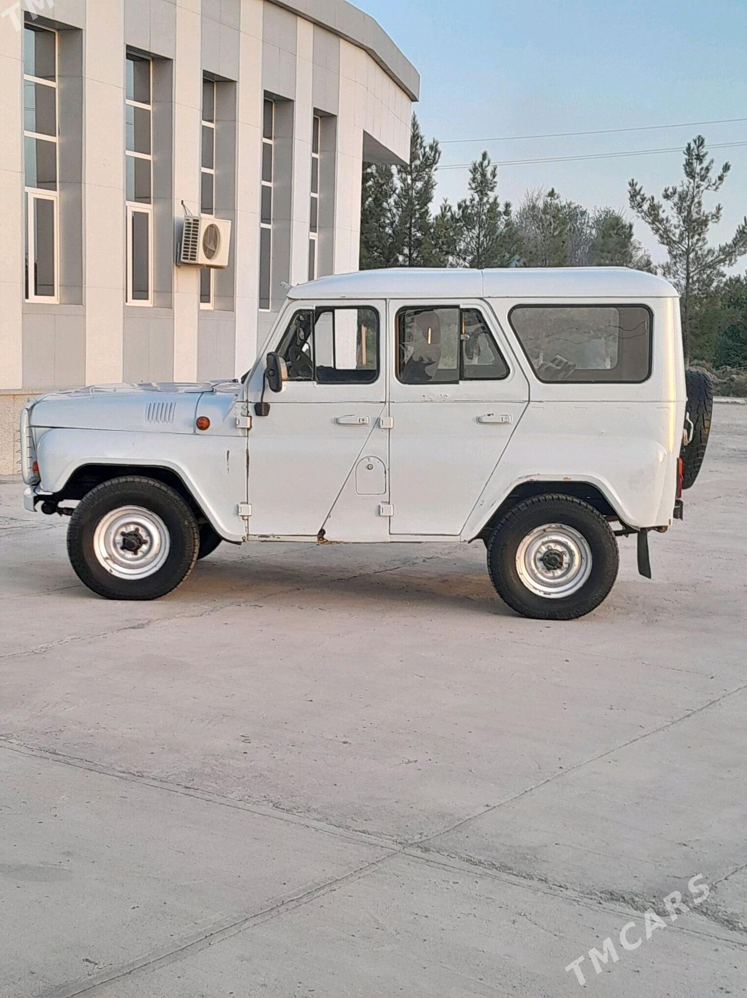 UAZ 469 2001 - 40 000 TMT - Sakar - img 1