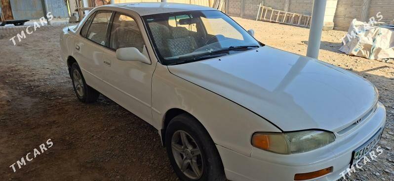 Toyota Camry 1994 - 83 000 TMT - Ёлётен - img 2
