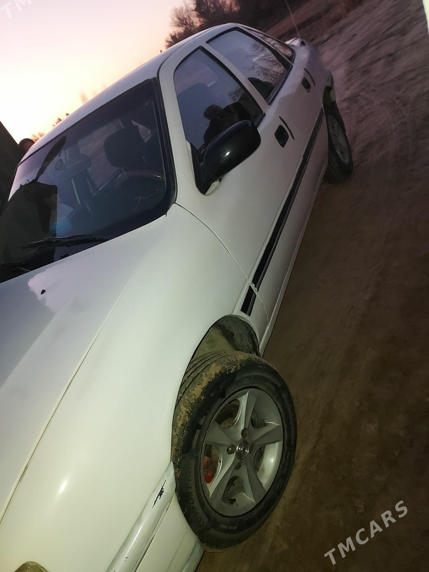 Opel Vectra 1991 - 34 000 TMT - Boldumsaz - img 3