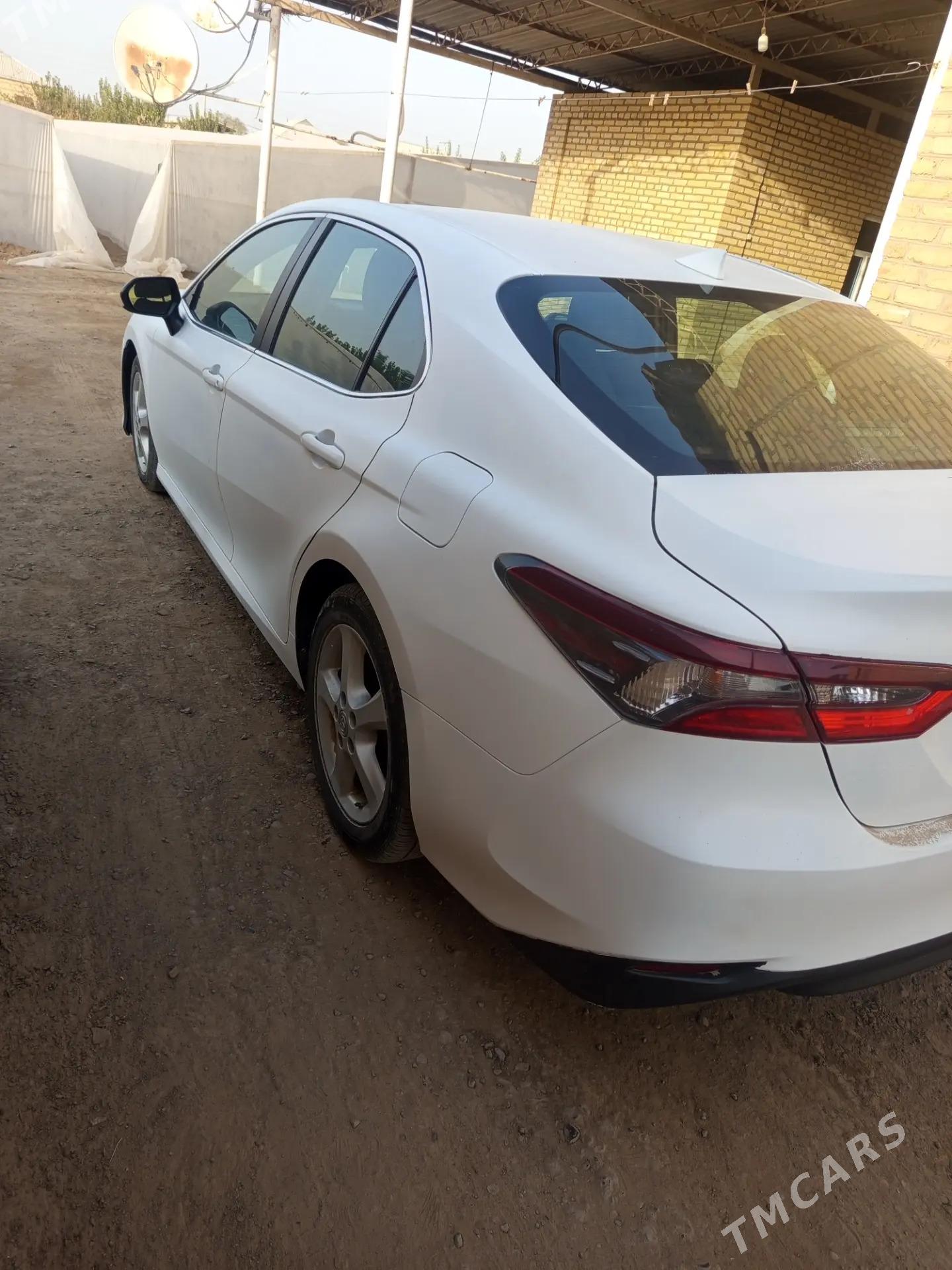 Toyota Camry 2022 - 234 000 TMT - Ашхабад - img 3