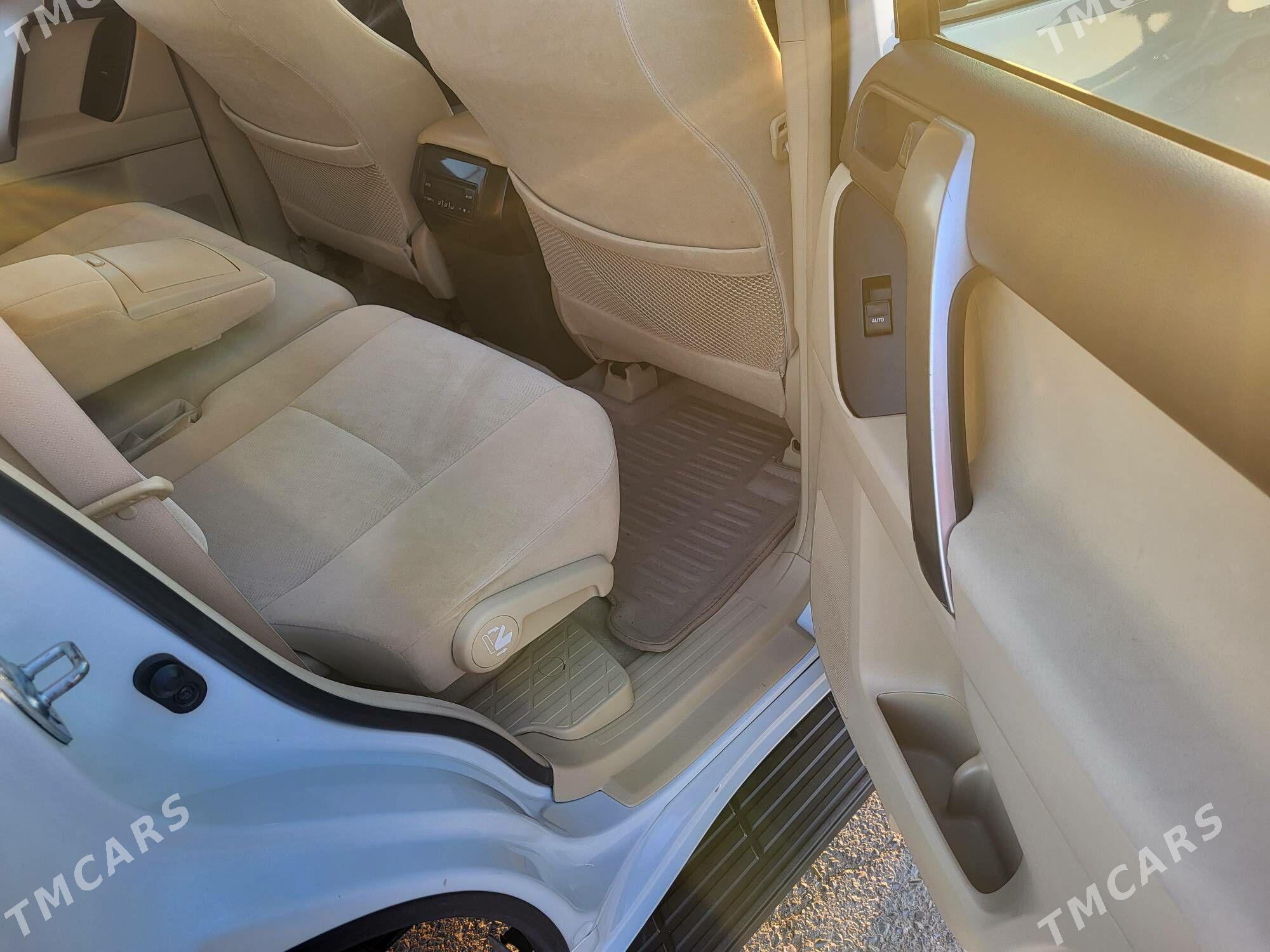 Toyota Land Cruiser Prado 2015 - 660 000 TMT - Bedew - img 9