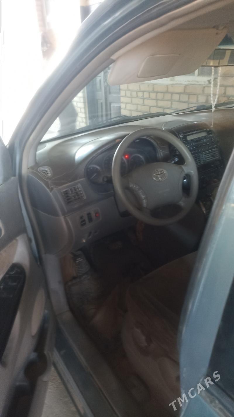 Toyota Sienna 2004 - 190 000 TMT - Туркменгала - img 2