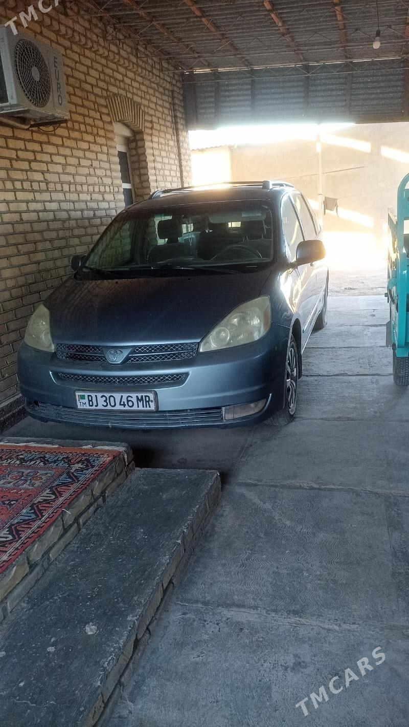 Toyota Sienna 2004 - 190 000 TMT - Туркменгала - img 7
