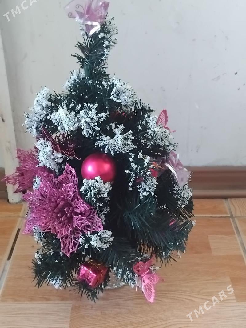 Ёлка кичи - Мир 1 - img 3