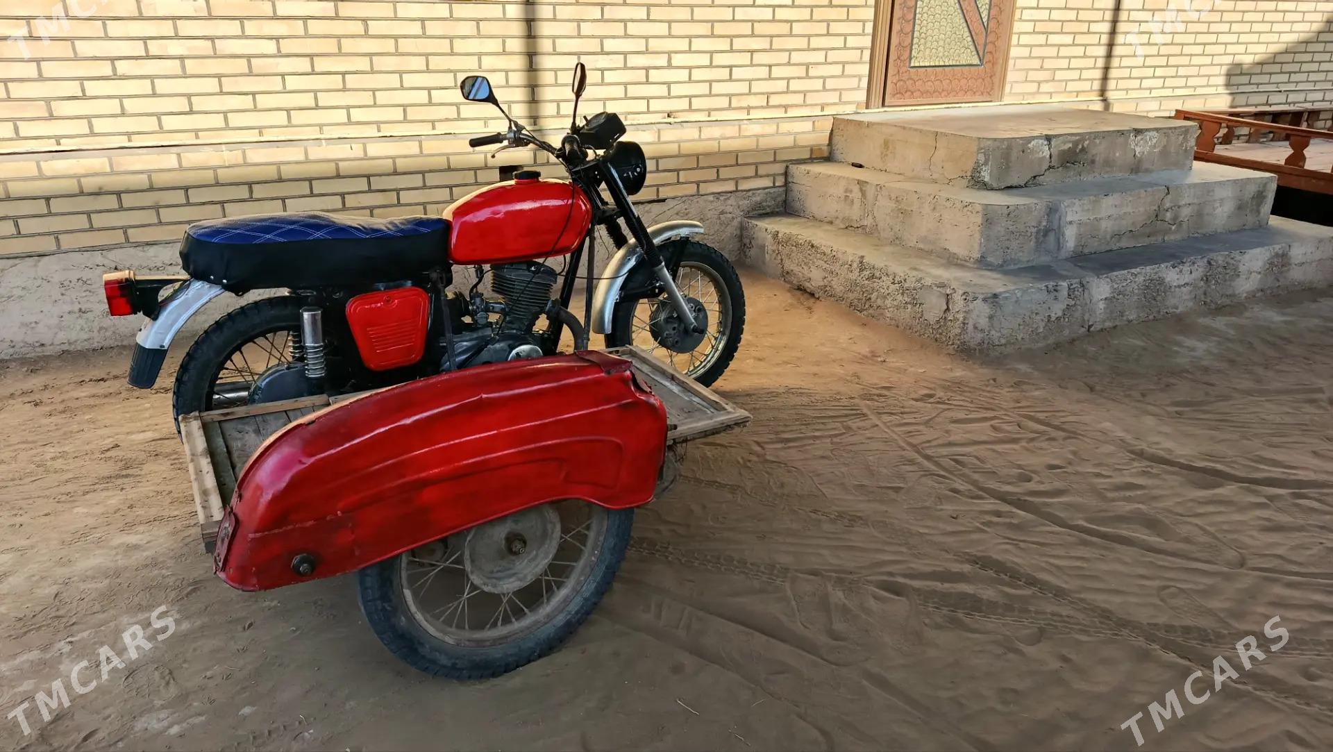 Iž Planeta 4 1997 - 8 000 TMT - Мары - img 2