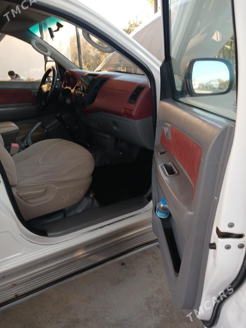 Toyota Hilux 2011 - 260 000 TMT - Туркменгала - img 8