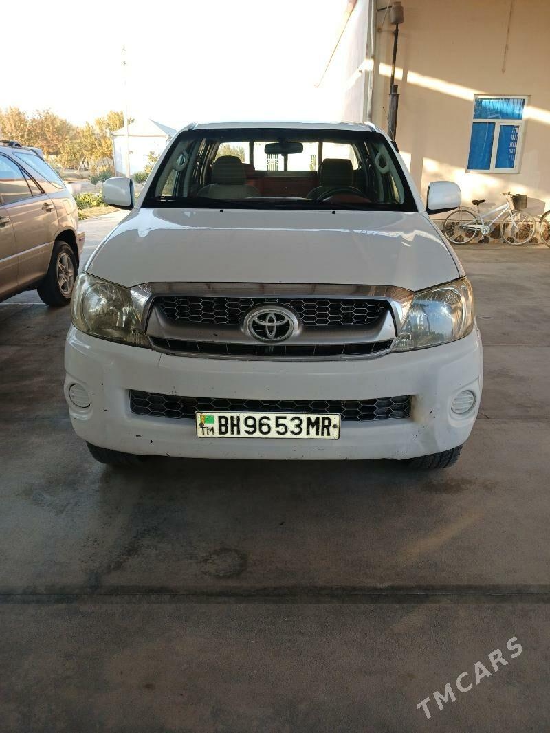 Toyota Hilux 2011 - 260 000 TMT - Туркменгала - img 9