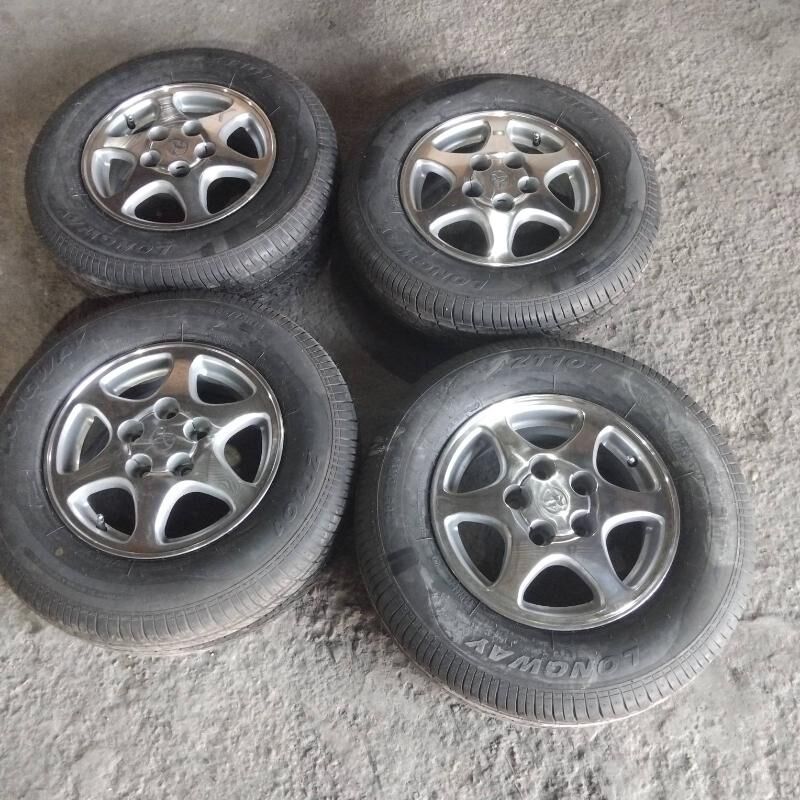 205 70 14 TOYTA KAMRY 4 500 TMT - Baýramaly - img 4