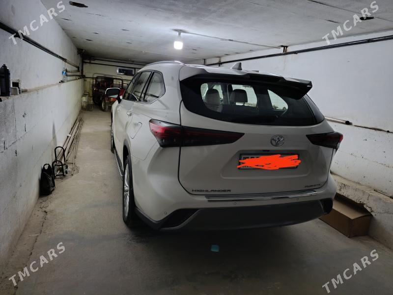 Toyota Highlander 2021 - 700 000 TMT - Туркменабат - img 3