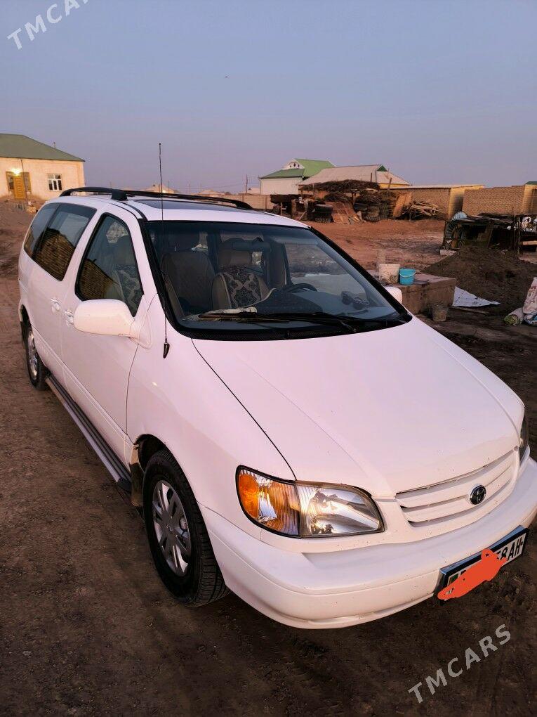 Toyota Sienna 1999 - 160 000 TMT - Бабадайхан - img 3