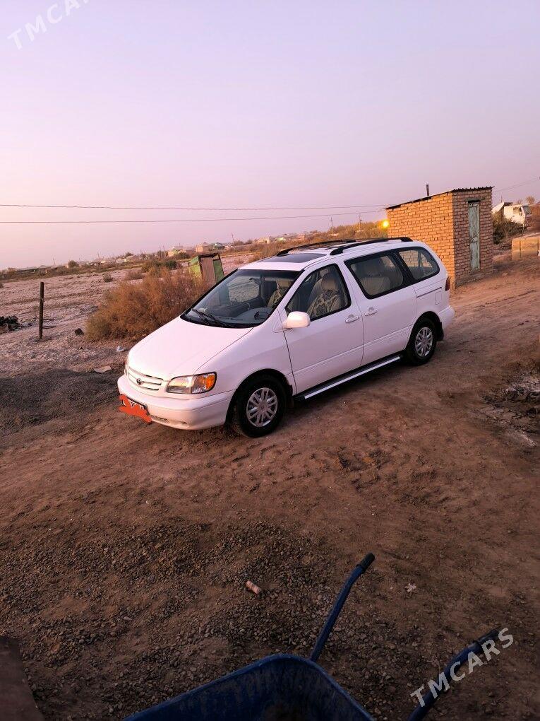 Toyota Sienna 1999 - 160 000 TMT - Бабадайхан - img 2