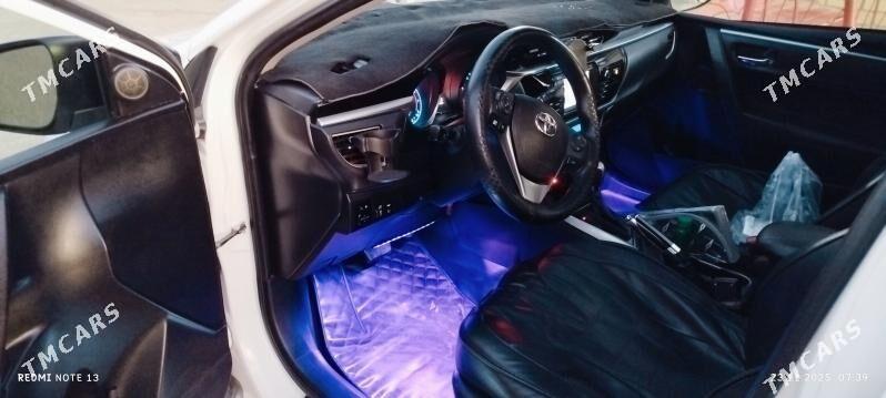 Toyota Corolla 2015 - 198 000 TMT - Бузмеин - img 5