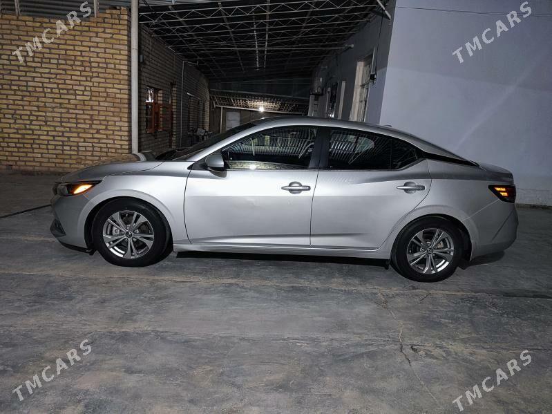 Nissan Sentra 2022 - 240 000 TMT - Мары - img 3