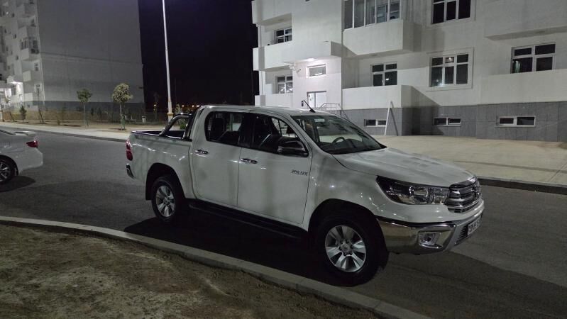 Toyota Hilux 2020 - 495 000 TMT - Ашхабад - img 2