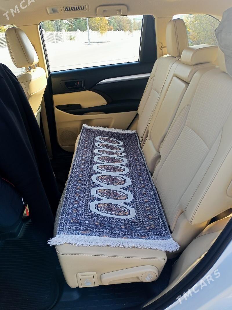 Toyota Highlander 2019 - 445 000 TMT - Тязе заман - img 4