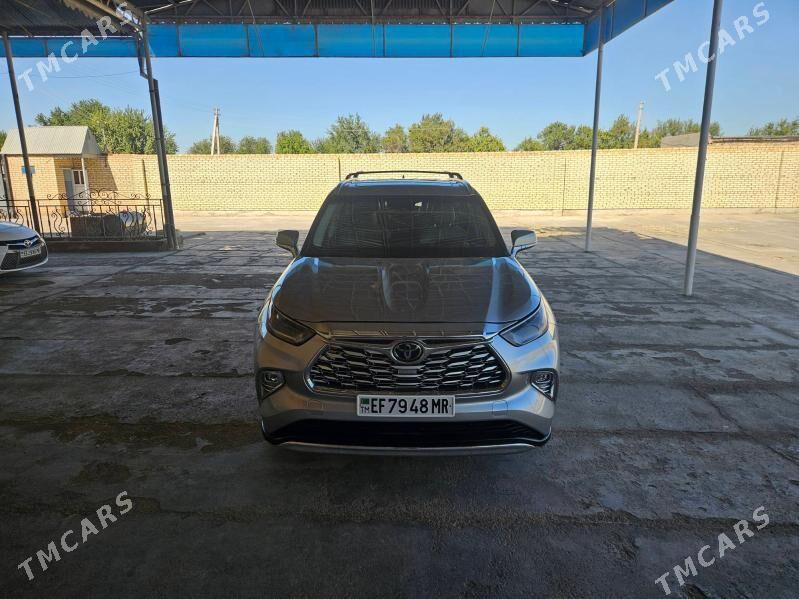 Toyota Highlander 2021 - 560 000 TMT - Baýramaly - img 3