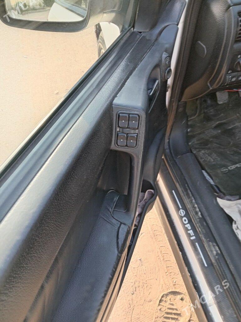 Opel Astra 2000 - 65 000 TMT - Дашогуз - img 5