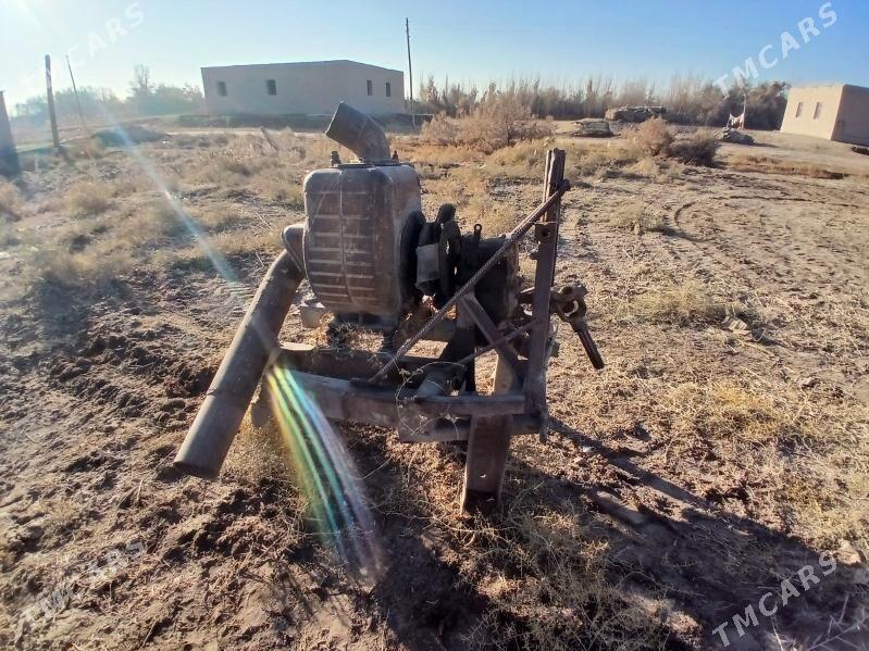 MTZ 80 1993 - 46 000 TMT - Кёнеургенч - img 2