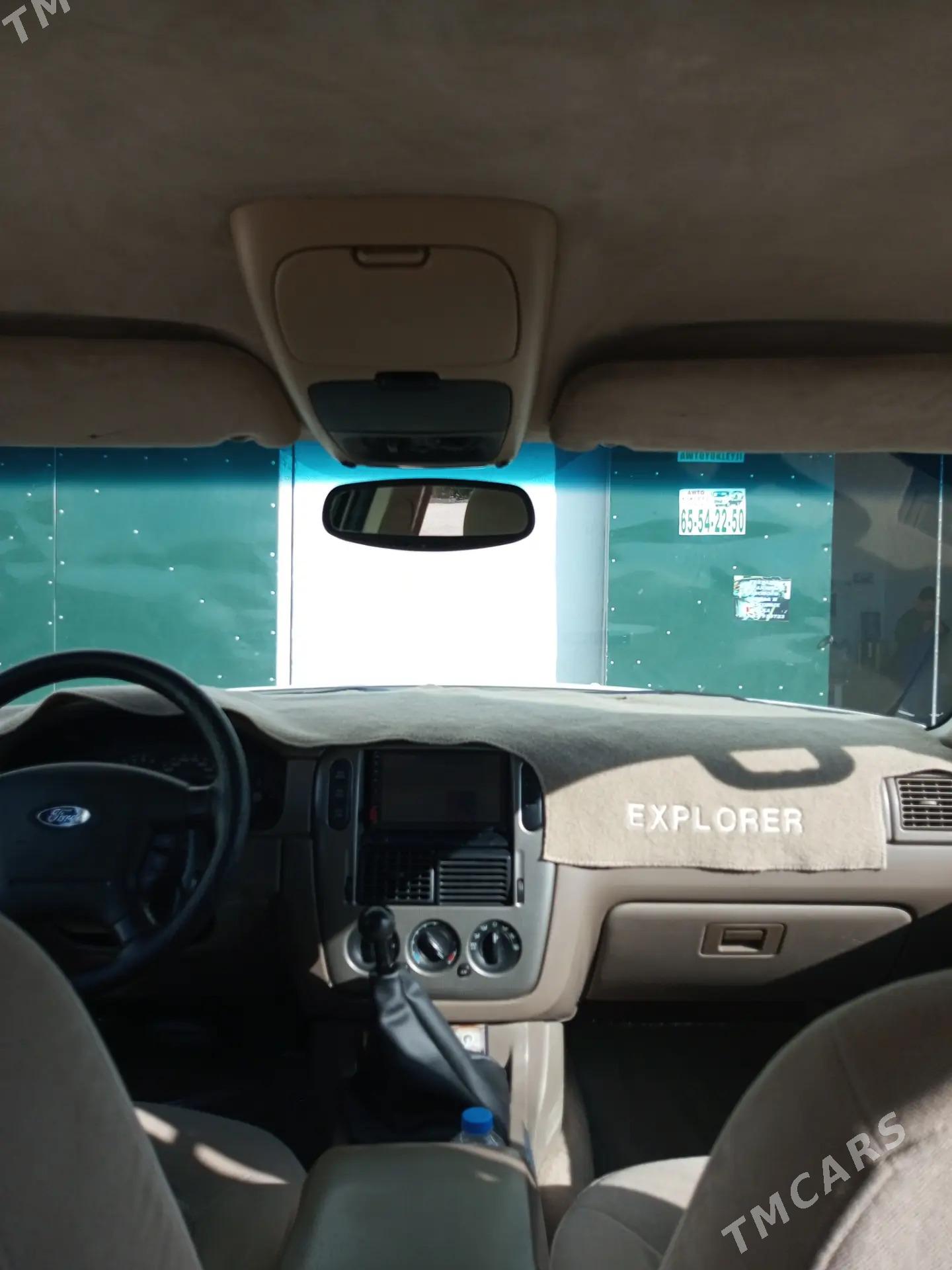 Ford Explorer 2004 - 140 000 TMT - Balkanabat - img 5