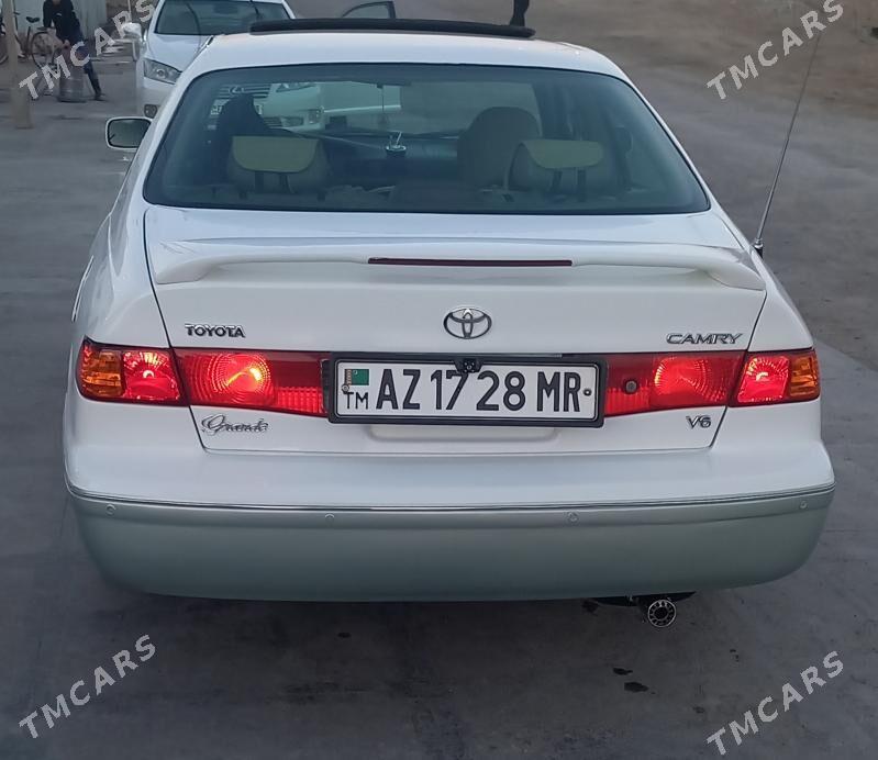 Toyota Camry 2001 - 195 000 TMT - Мары - img 5