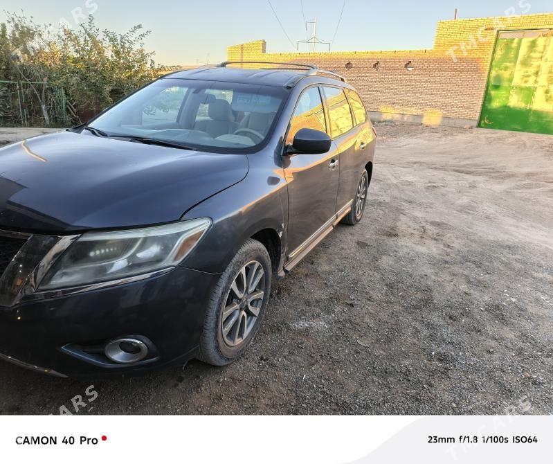 Nissan Pathfinder 2013 - 185 000 TMT - Türkmenabat - img 4