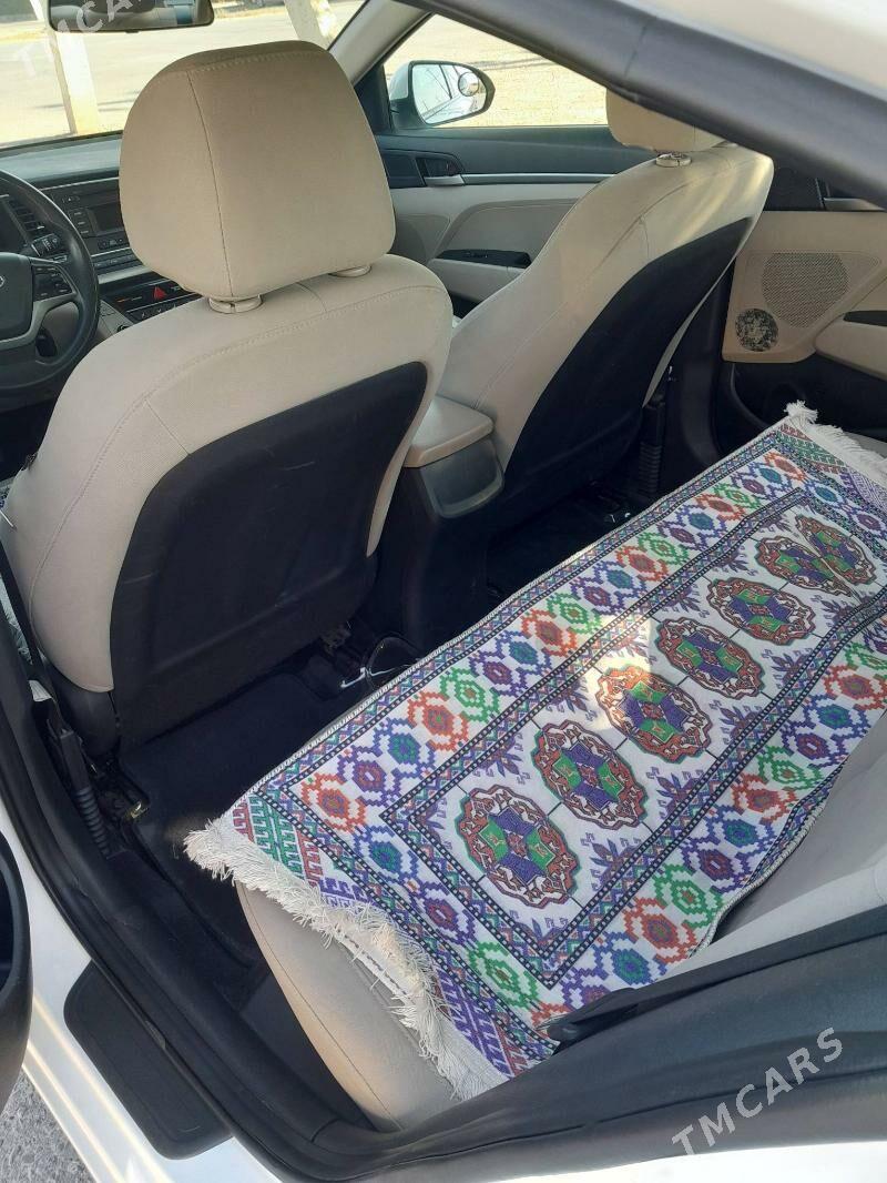 Hyundai Elantra 2018 - 189 000 TMT - Ашхабад - img 8